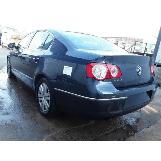 VOLKSWAGEN PASSAT BERLINA (3C2) '2009 2.0 TDI GRIS