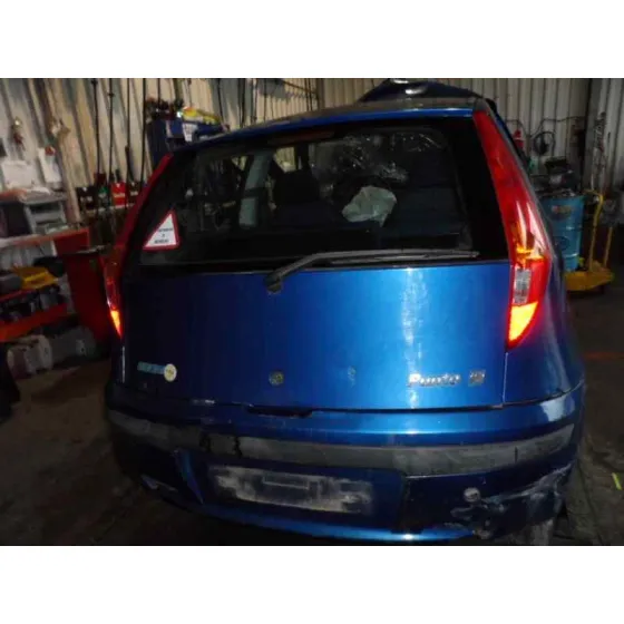 FIAT PUNTO BERLINA (188) '2002 1.2 CAT AZUL