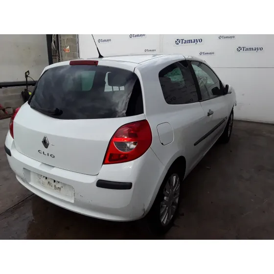 RENAULT CLIO III '2009 1.2 16V BLANCO
