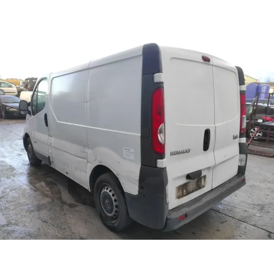 RENAULT TRAFIC CAJA CERRADA (AB 4.01) '2007 2.0 DCI DIESEL CAT BLANCO