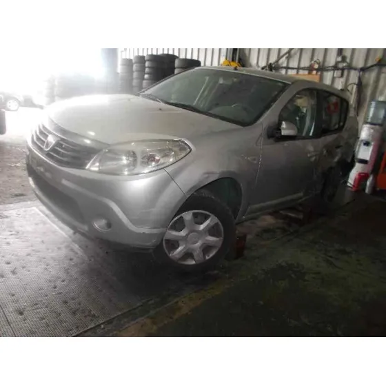 DACIA SANDERO '2011 1.5 DCI DIESEL FAP CAT PLATA