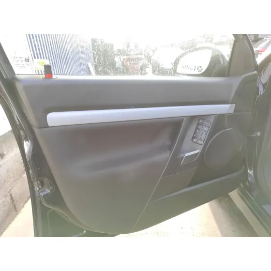 OPEL VECTRA C BERLINA '2005 1.9 16V CDTI CAT (Z 19 DTH / LRD) AZUL MARINO