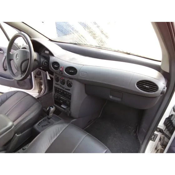 MERCEDES CLASE A (W168) '2000 1.7 CDI DIESEL CAT BLANCO