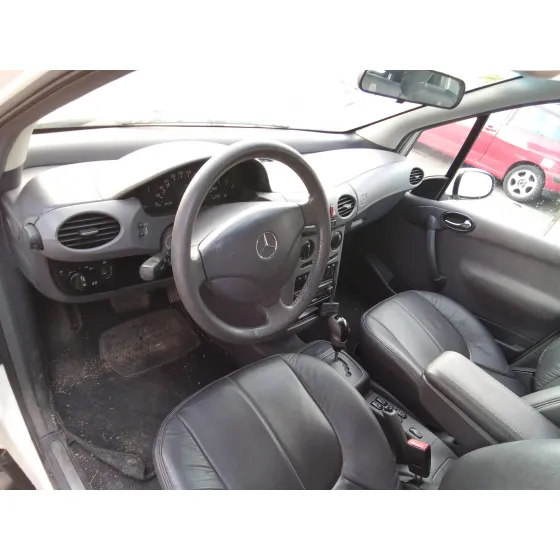 MERCEDES CLASE A (W168) '2000 1.7 CDI DIESEL CAT BLANCO