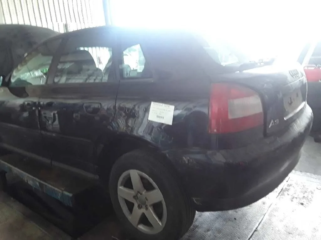 AUDI A3 (8L) '2003 1.6 AZUL