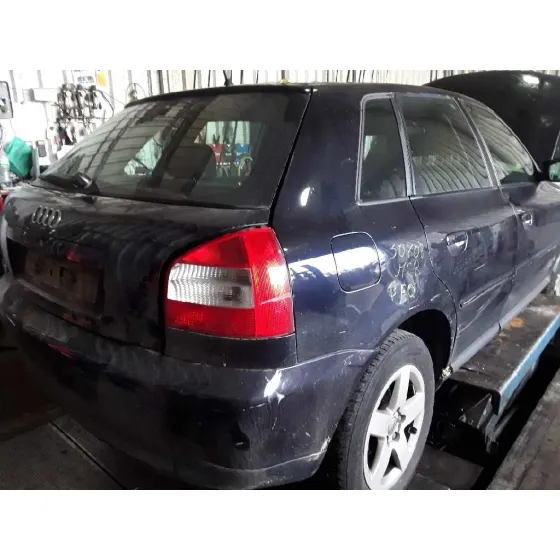 AUDI A3 (8L) '2003 1.6 AZUL
