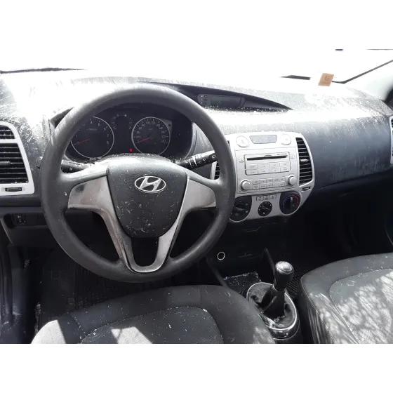 HYUNDAI I20 '2010 * GRIS