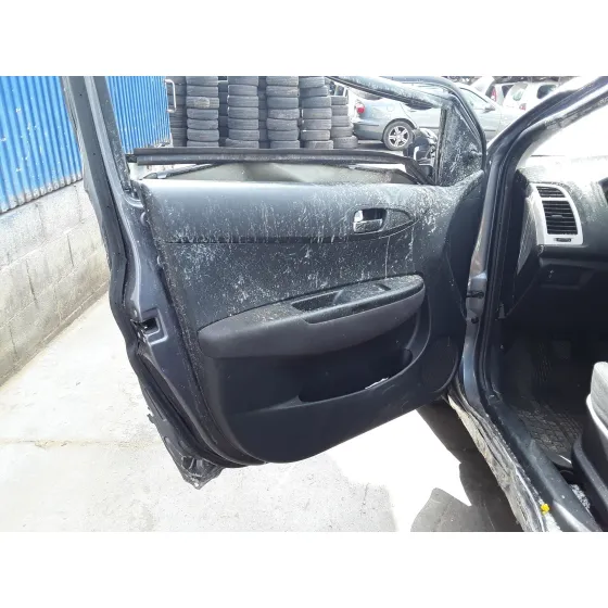 HYUNDAI I20 '2010 * GRIS