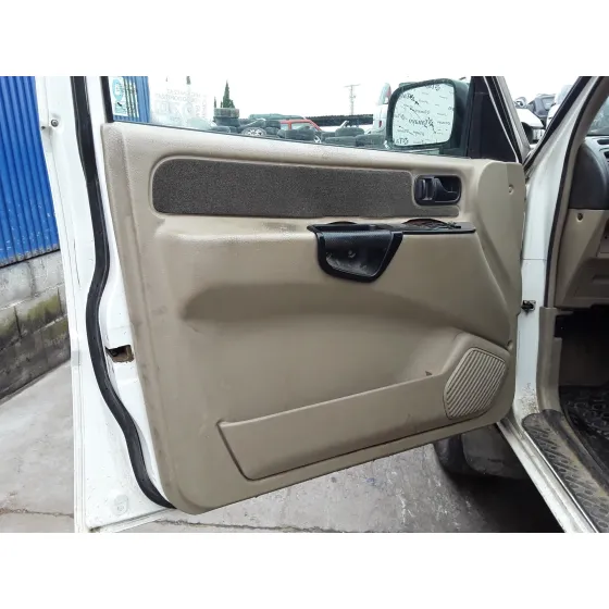 NISSAN TERRANO/TERRANO.II (R20) '2003 * BLANCO