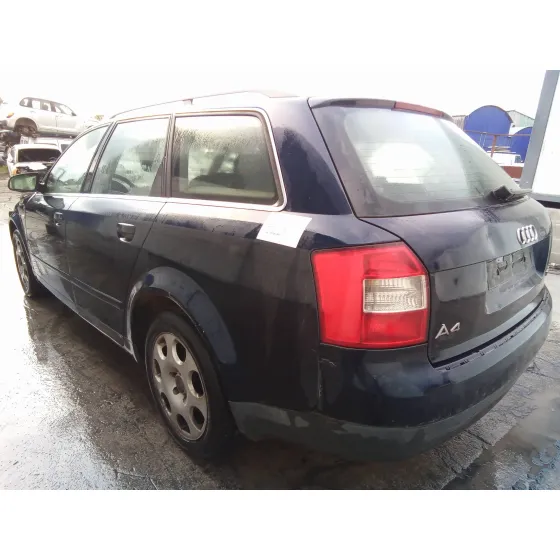 AUDI A4 AVANT (8E) '2004 1.9 TDI AZUL MARINO