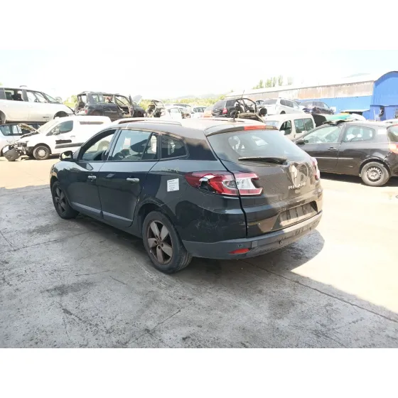 RENAULT MEGANE III BERLINA 5 P '2010 * NEGRO