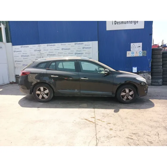 RENAULT MEGANE III BERLINA 5 P '2010 * NEGRO
