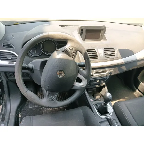 RENAULT MEGANE III BERLINA 5 P '2010 * NEGRO
