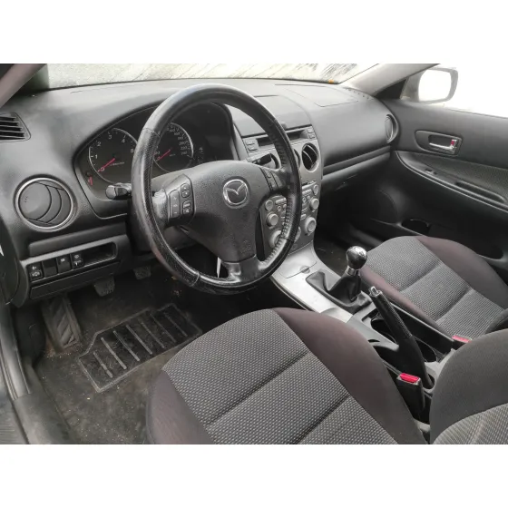 MAZDA 6 BERLINA (GG) '2004 * VERDE OSCURO