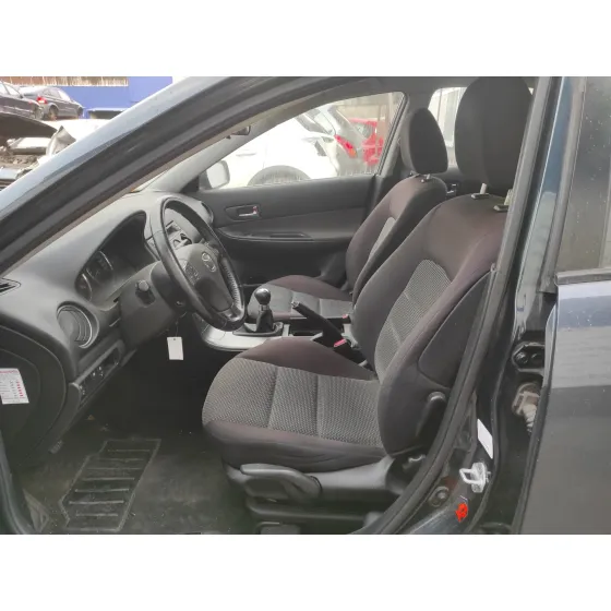 MAZDA 6 BERLINA (GG) '2004 * VERDE OSCURO