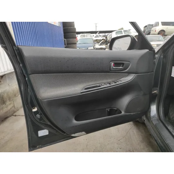 MAZDA 6 BERLINA (GG) '2004 * VERDE OSCURO