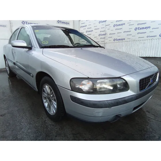 VOLVO S60 BERLINA '2003 2.4 CAT PLATA