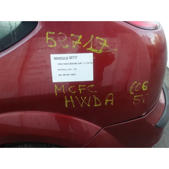 FORD FOCUS BERLINA (CAP) '2006 1.6 16V CAT GRANATE