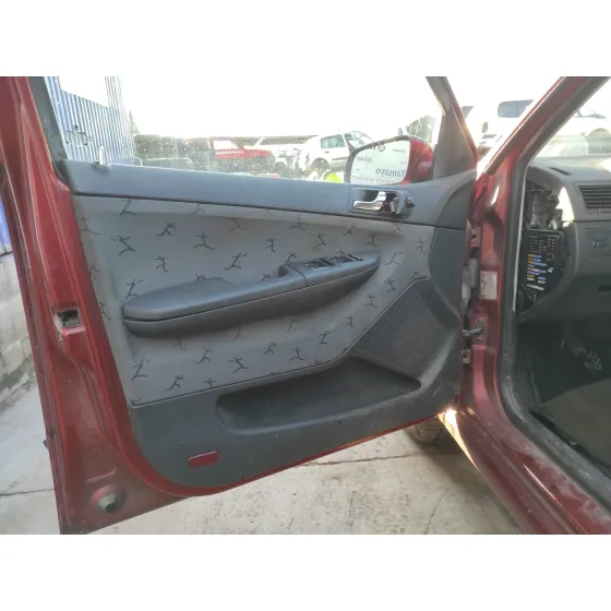SKODA FABIA FAMILIAR (6Y5) '2002 * GRANATE