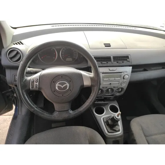 MAZDA 2 BERLINA (DY) '2005 1.4 DIESEL CAT AZUL