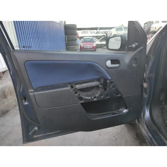 FORD FIESTA (CBK) '2004 * AZUL MARINO