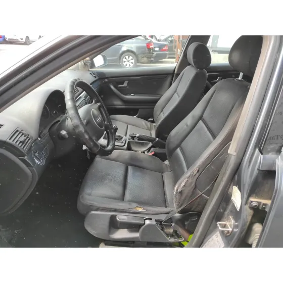 AUDI A4 BERLINA (8E) '2002 1.9 TDI GRIS