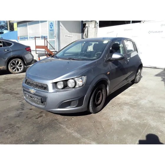 CHEVROLET AVEO BERLINA HATCHBACK '2013 * GRIS