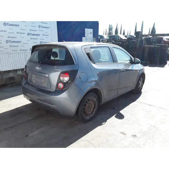 CHEVROLET AVEO BERLINA HATCHBACK '2013 * GRIS