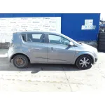 CHEVROLET AVEO BERLINA HATCHBACK CHEVROLET AVEO BERLINA HATCHBACK '2013 * GRIS 2011