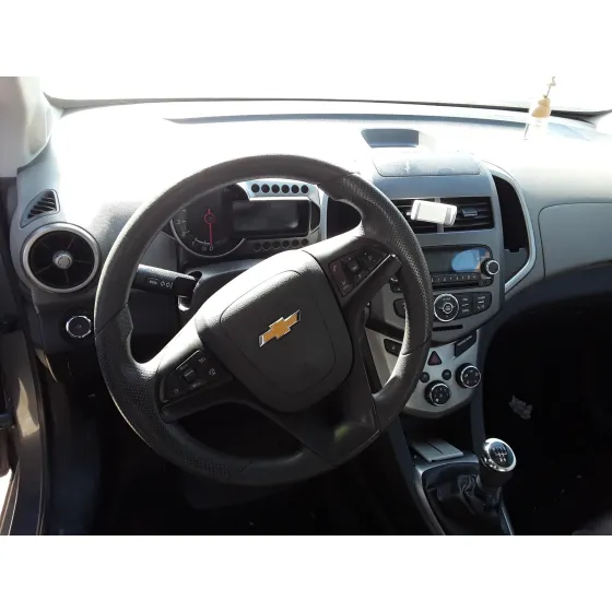 CHEVROLET AVEO BERLINA HATCHBACK '2013 * GRIS
