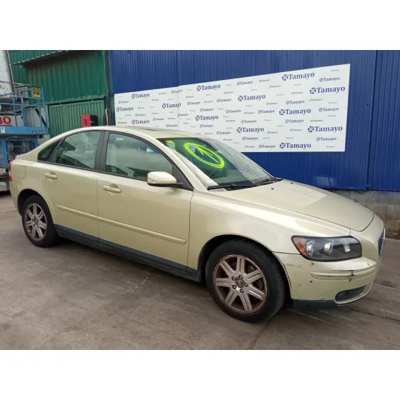 VOLVO S40 BERLINA '2004 2.4 CAT MOSTAZA