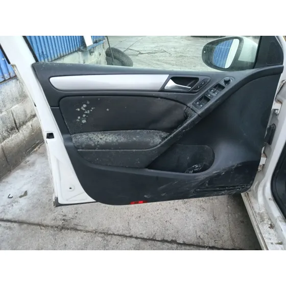Volkswagen GOLF VI (5K1) 2009