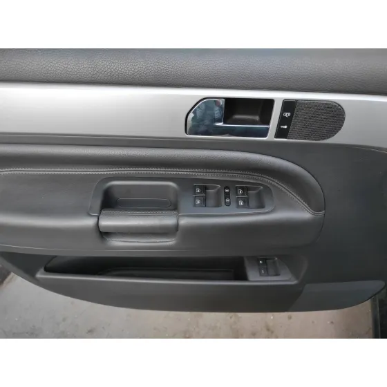 VOLKSWAGEN TOUAREG (7L6) '2007 2.5 TDI DPF NEGRO