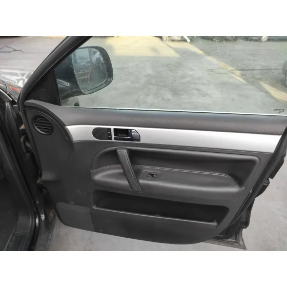 VOLKSWAGEN TOUAREG (7L6) '2007 2.5 TDI DPF NEGRO
