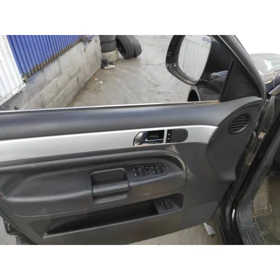 VOLKSWAGEN TOUAREG (7L6) '2007 2.5 TDI DPF NEGRO