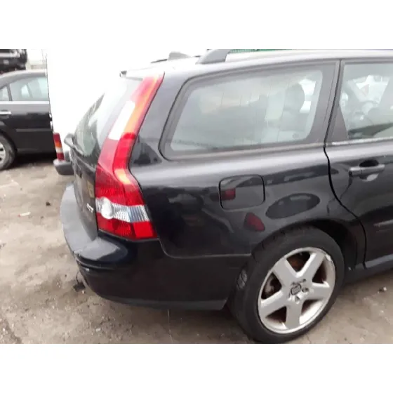 VOLVO V50 FAMILIAR '2005 2.0 DIESEL CAT NEGRO