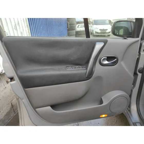 RENAULT SCENIC II '2005 1.6 16V PLATA