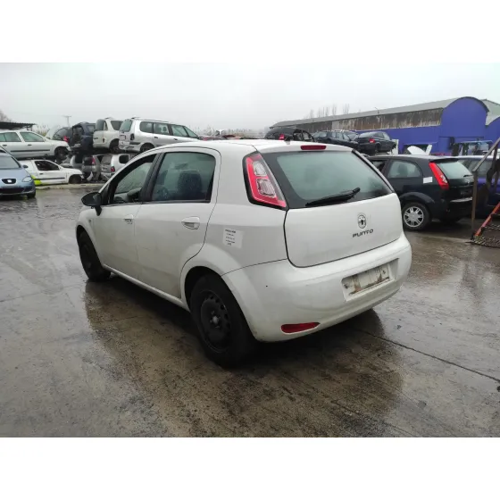 FIAT PUNTO (199) '2013 * BLANCO