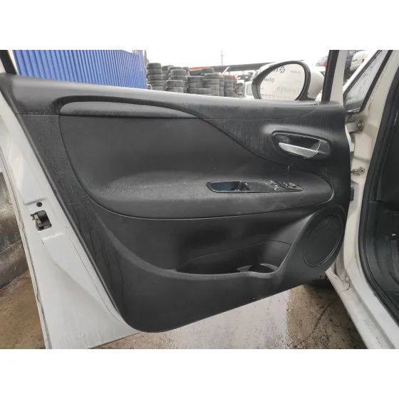 FIAT PUNTO (199) '2013 * BLANCO