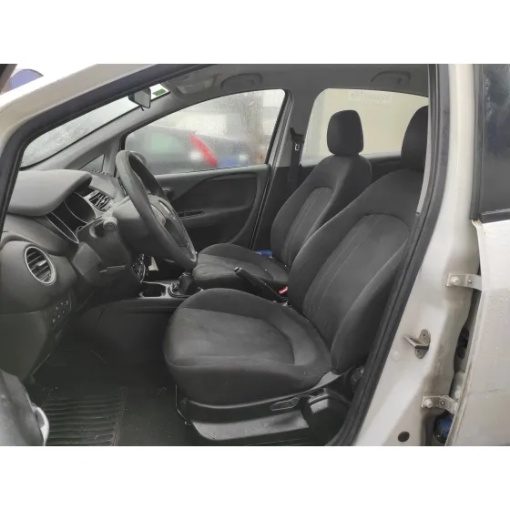FIAT PUNTO (199) '2013 * BLANCO