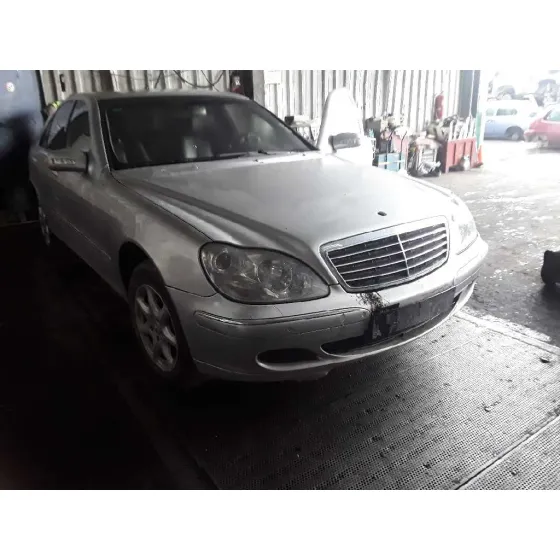 MERCEDES CLASE S (W220) BERLINA '2004 4.0 CDI 32V CAT PLATA