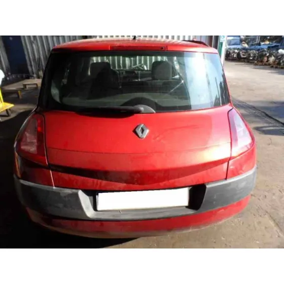 RENAULT MEGANE II BERLINA 3P '2002 1.5 DCI DIESEL ROJO