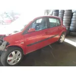 RENAULT MEGANE II BERLINA 3P RENAULT MEGANE II BERLINA 3P '2002 1.5 DCI DIESEL ROJO 2002