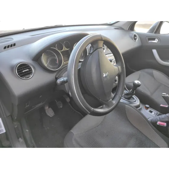 PEUGEOT 308 '2008 1.6 16V NEGRO