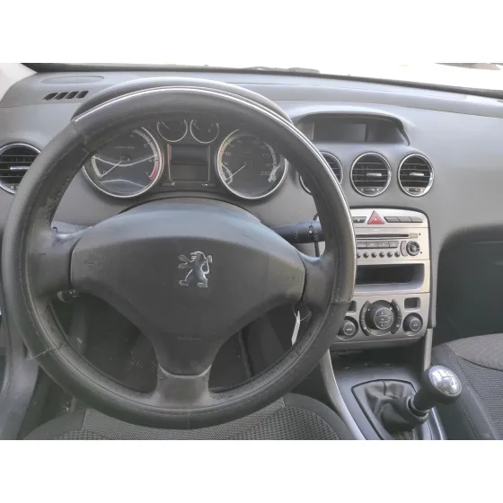 PEUGEOT 308 '2008 1.6 16V NEGRO