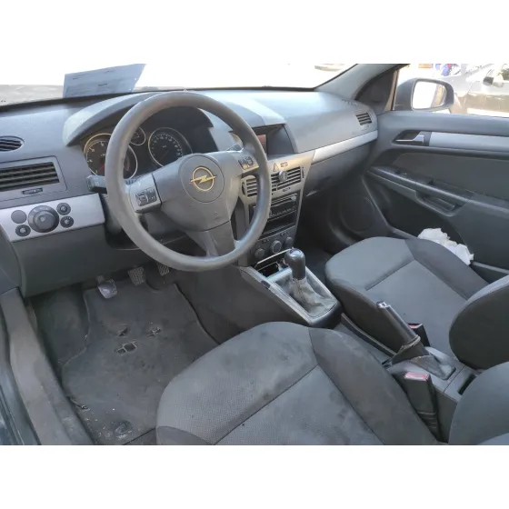 OPEL ASTRA GTC '2006 * GRIS