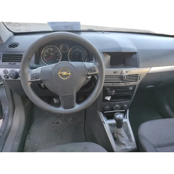 OPEL ASTRA GTC '2006 * GRIS