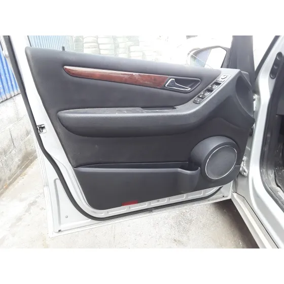 MERCEDES CLASE A (W169) '2005 * PLATA
