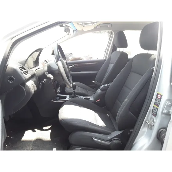 MERCEDES CLASE A (W169) '2005 * PLATA
