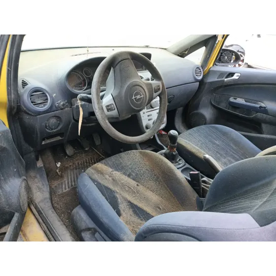 OPEL CORSA D '2009 * AMARILLO